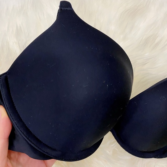Victoria’s Secret Simple Black Padded Bra - Picture 2 of 4